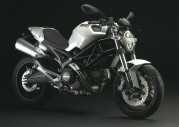 Ducati Monster 696